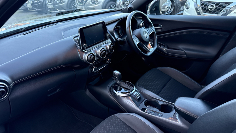 Nissan Juke 1.6 Hybrid N-Connecta 5dr Auto Hybrid Hatchback